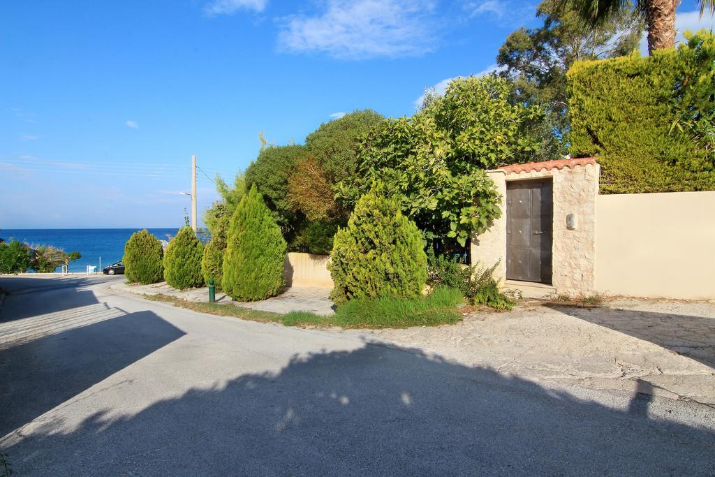 Luxury Villa Sea Melody Palaiá Fókaia Buitenkant foto